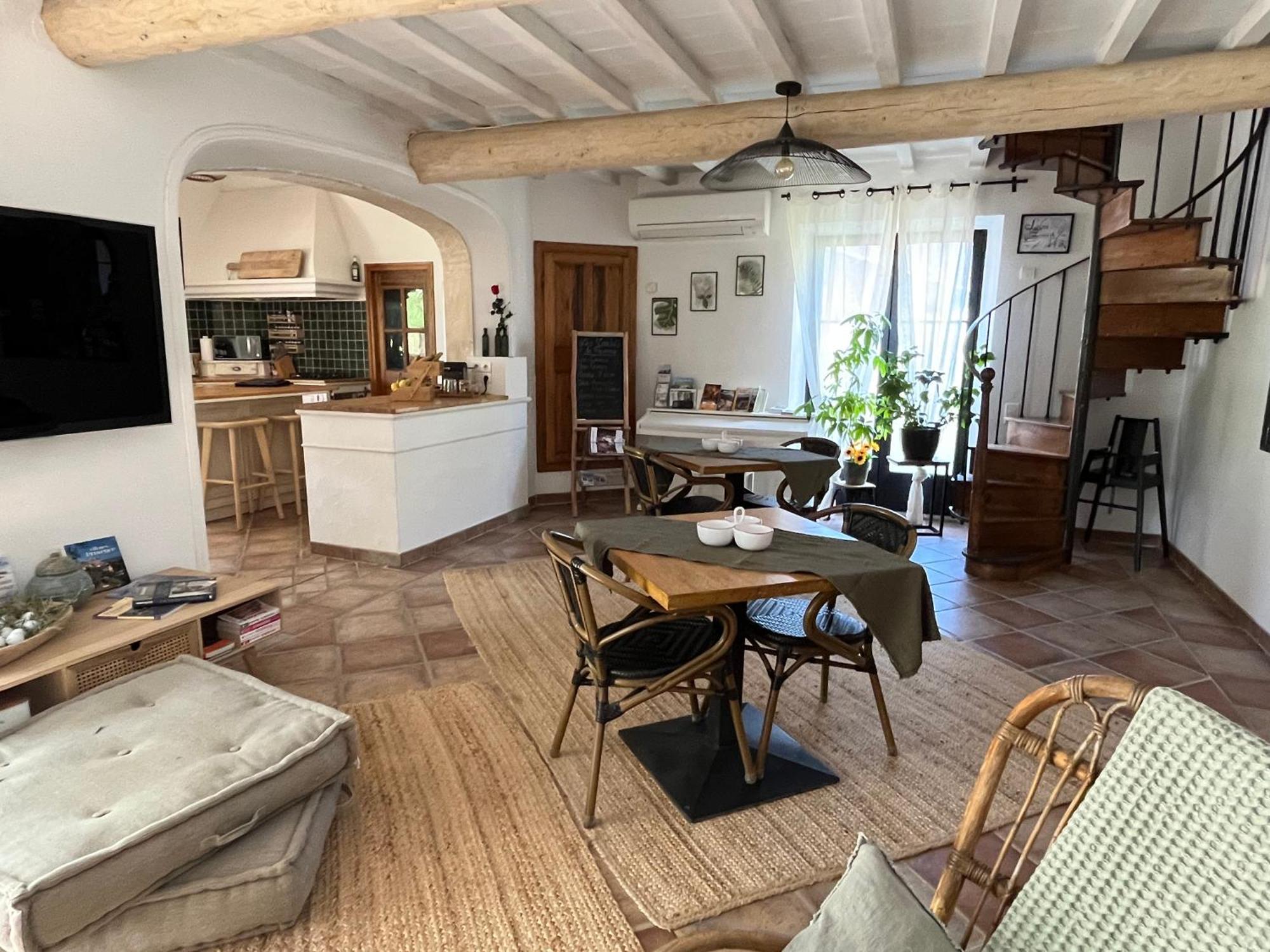 Hestia Bed & Breakfast Robion en Luberon ภายนอก รูปภาพ