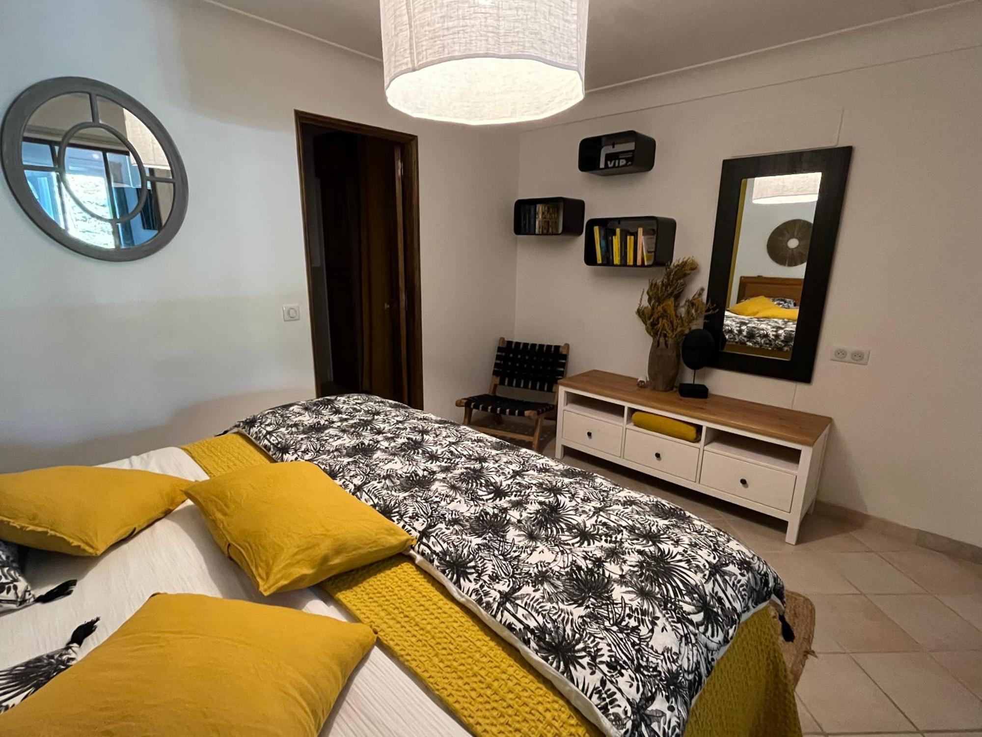 Hestia Bed & Breakfast Robion en Luberon ภายนอก รูปภาพ